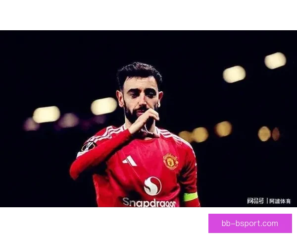 布鲁诺费尔南德斯荣膺英超本月最佳中场引领曼联中场风采