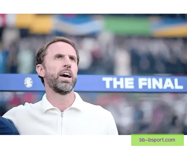 索斯盖特在欧洲杯决赛失利后宣布辞去英格兰主帅职务引发广泛关注